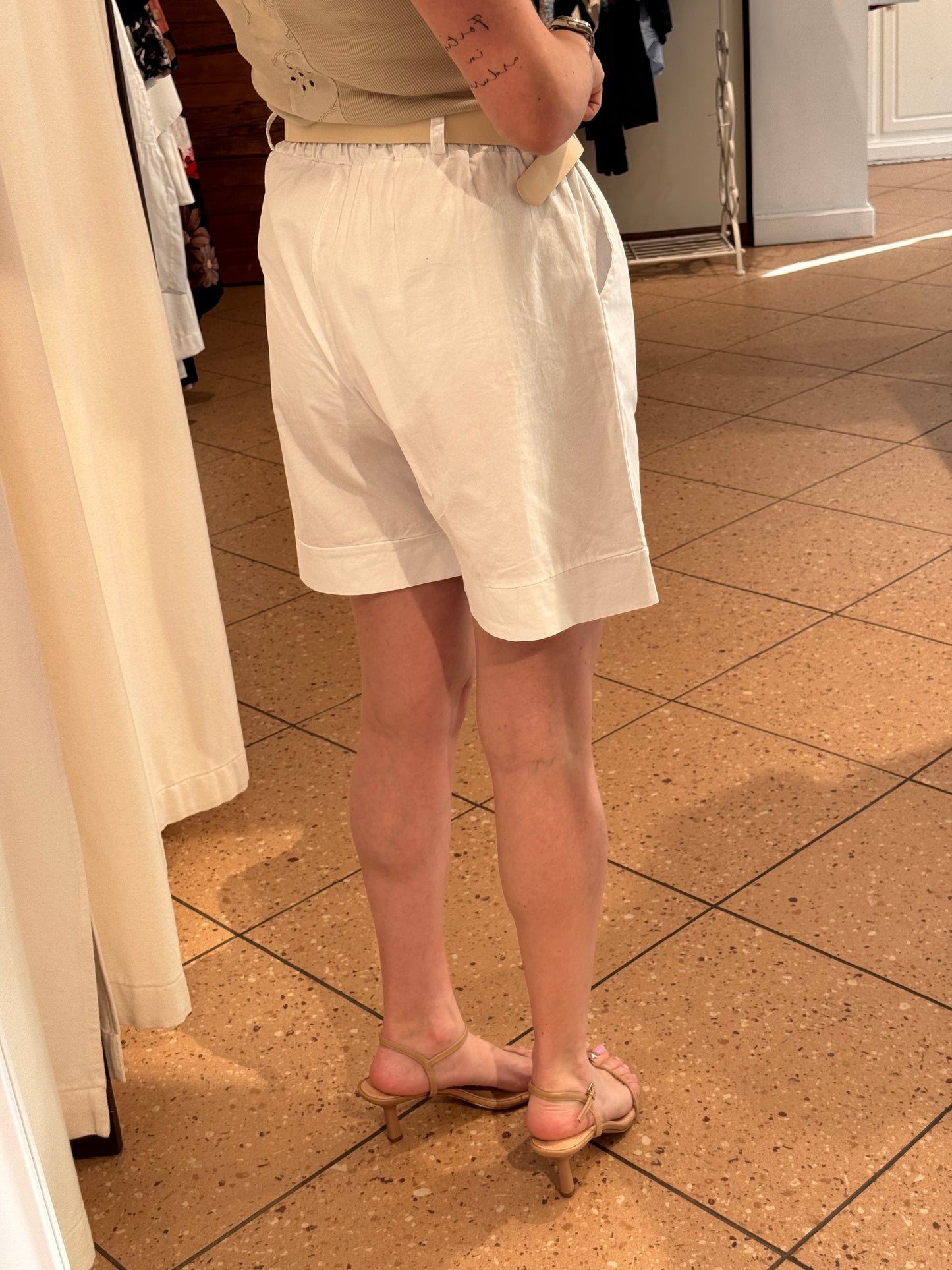 Short Amy